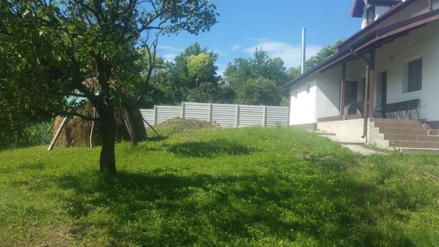 Casă cu 3 camere în Central