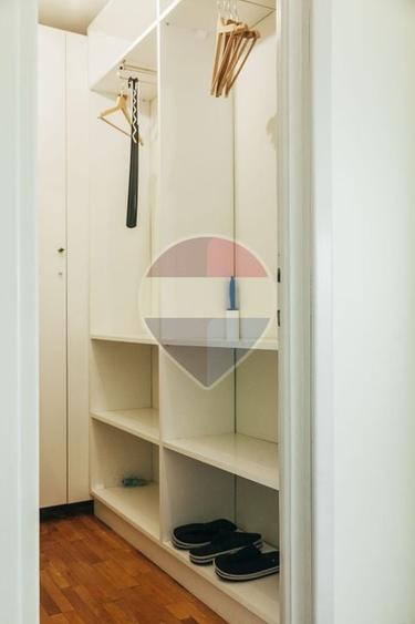 Apartament cu 2 camere decomandat în Universitate