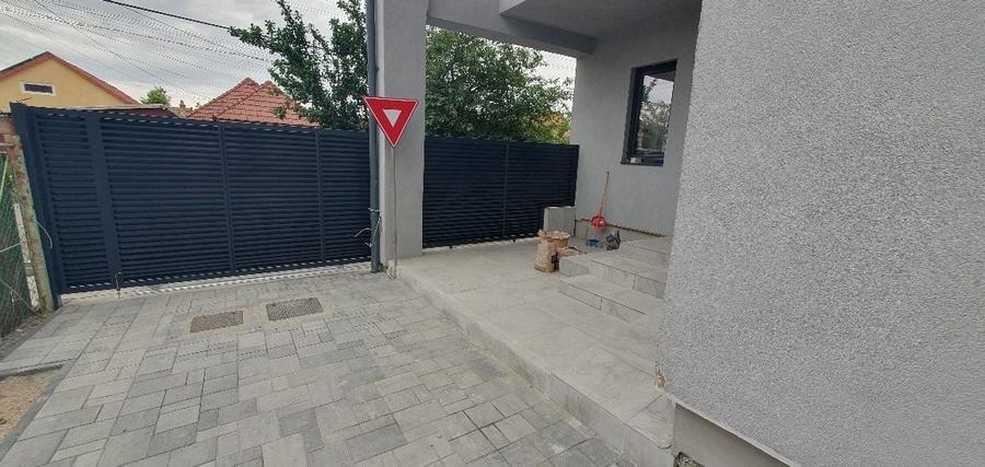 Spațiu comercial, de 144 mp, în Ghiroda