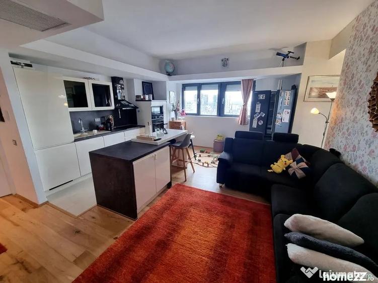 Apartament cu 3 camere decomandat în Faleza Nord