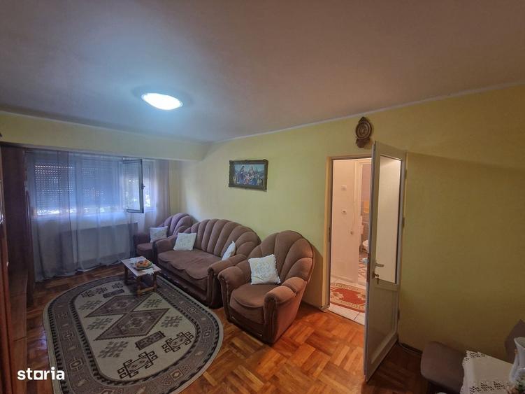 Apartament cu 2 camere semidecomandat în Central