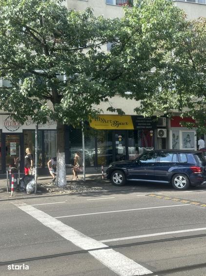Spațiu comercial, de 60 mp, în Republicii