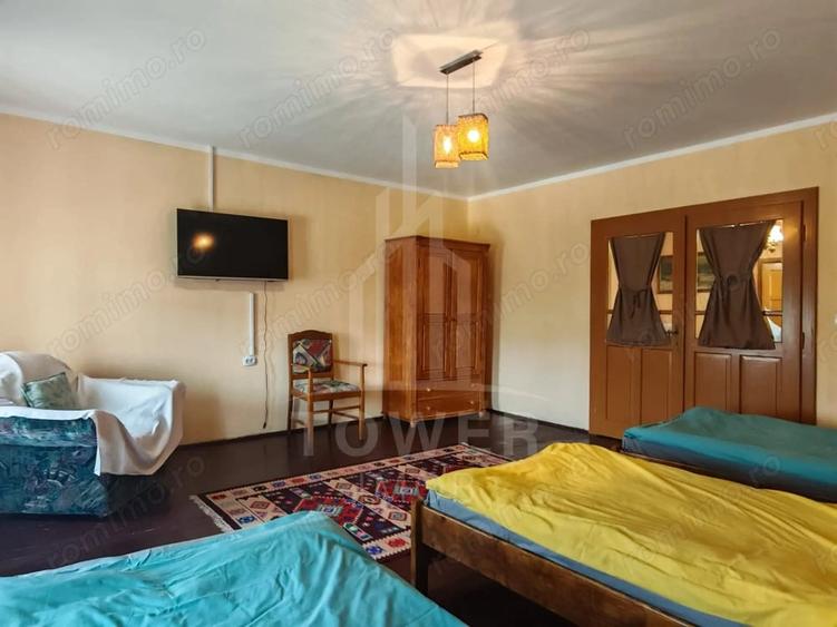 Casă cu Teren 1929 Mp în Bruiu