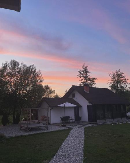 Casă cu 4 camere cu Teren 1000 Mp în Central