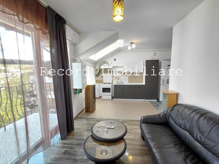 Apartament cu 3 camere semidecomandat în Florești