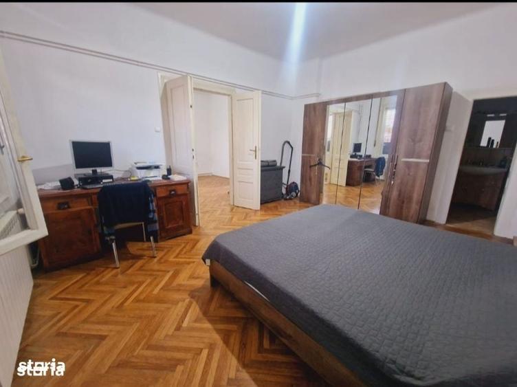 Apartament cu 3 camere în Central