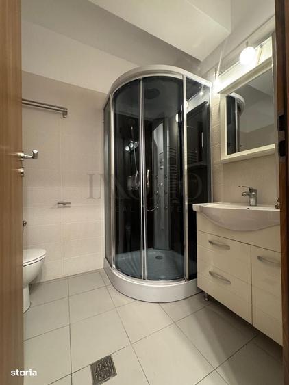 Apartament cu 3 camere decomandat în Aviației