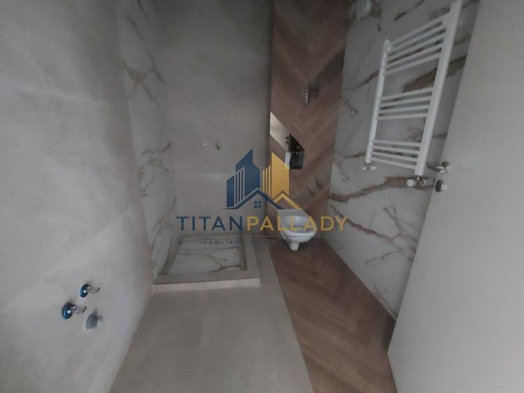 Penthouse cu 4 camere decomandat în Theodor Pallady