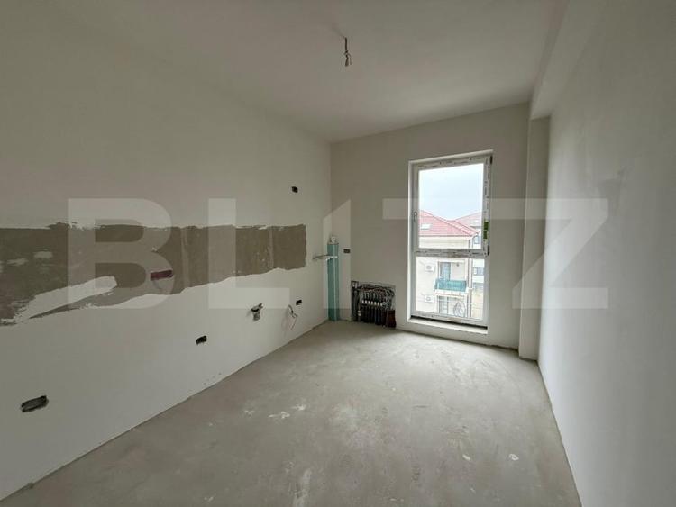 Apartament cu 3 camere semidecomandat în Braytim