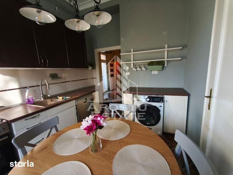 Apartament cu 4 camere decomandat în Șagului