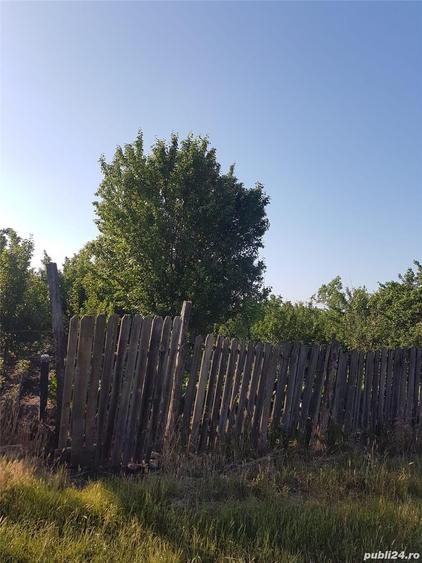 Teren de 1300 mp, în Mihăești