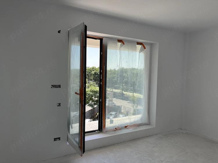 Apartament cu 3 camere decomandat în Vitan