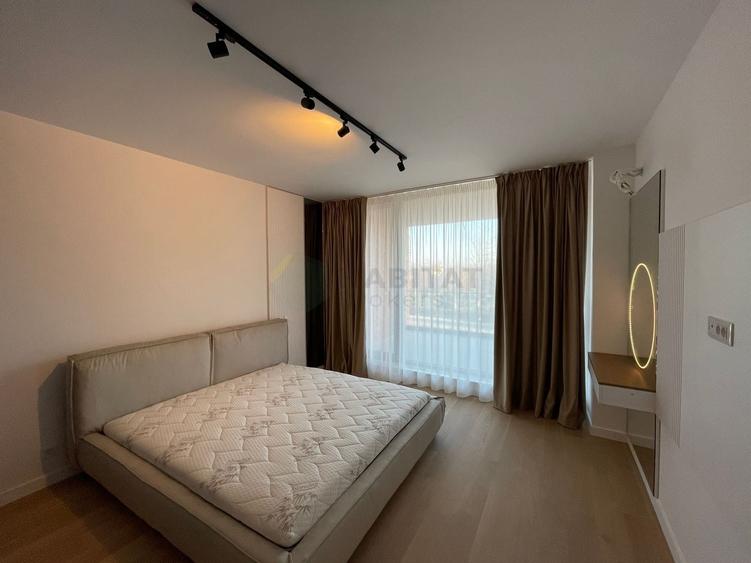 Apartament cu 3 camere decomandat, mobilat în Tunari