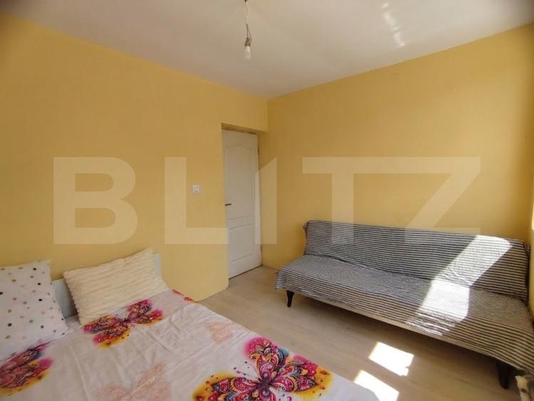 Apartament cu 3 camere nedecomandat în Valea Adâncă