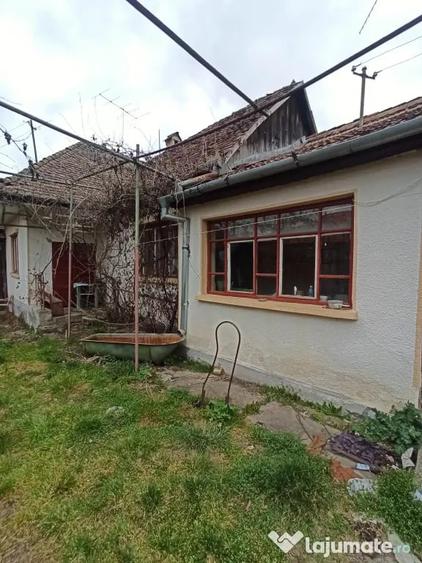 Casă cu 3 camere în Fântânele