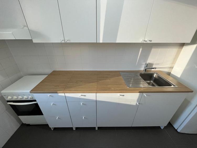 Apartament cu 3 camere decomandat în Dristor
