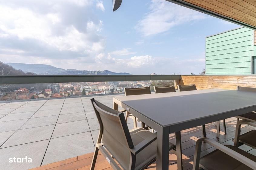 Apartament cu 4 camere în Cetatea
