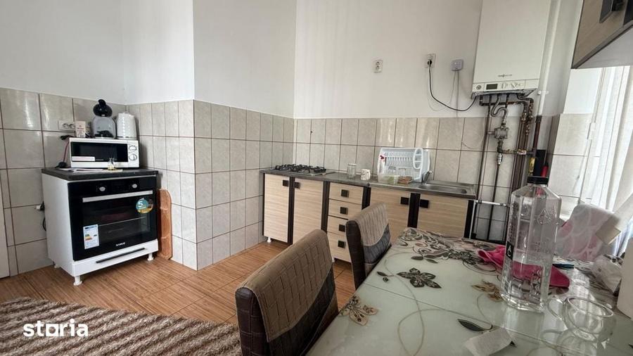 Apartament cu 2 camere semidecomandat în Mihai Bravu