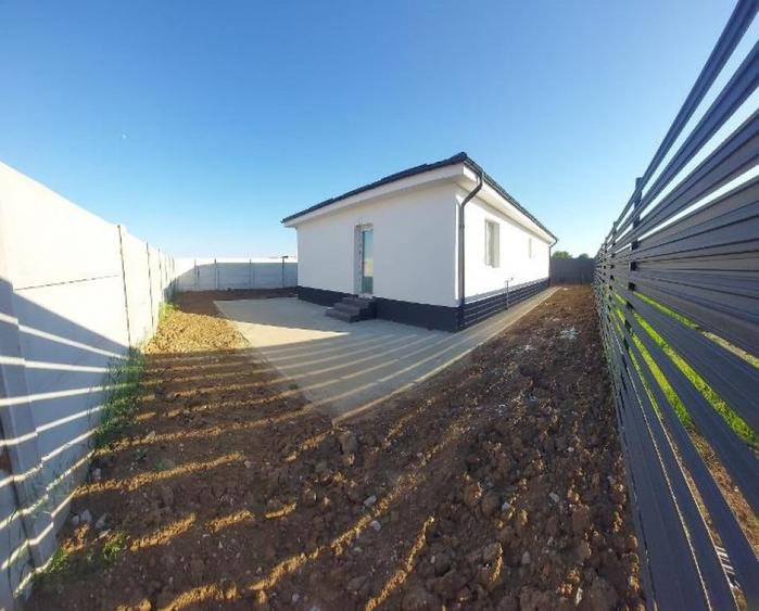 Casă cu 3 camere cu Teren 320 Mp în Vârteju