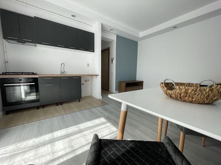 Apartament cu 2 camere decomandat în Ștefăneștii de Jos