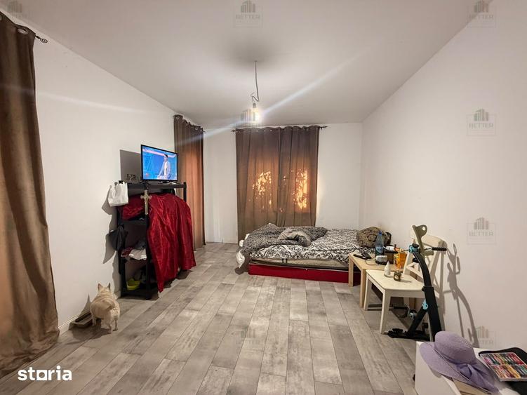Casă cu 5 camere cu Teren 436 Mp în Berceni