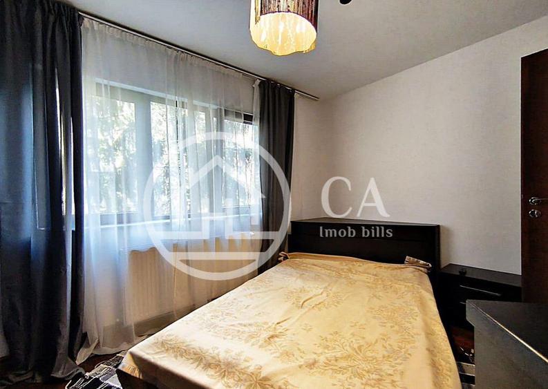 Apartament cu 4 camere decomandat în Rogerius