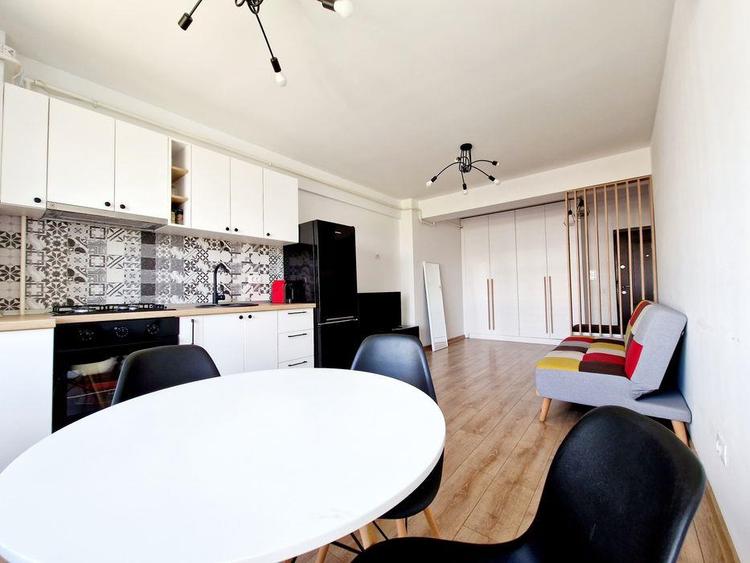 Apartament cu 2 camere decomandat, mobilat în Copou