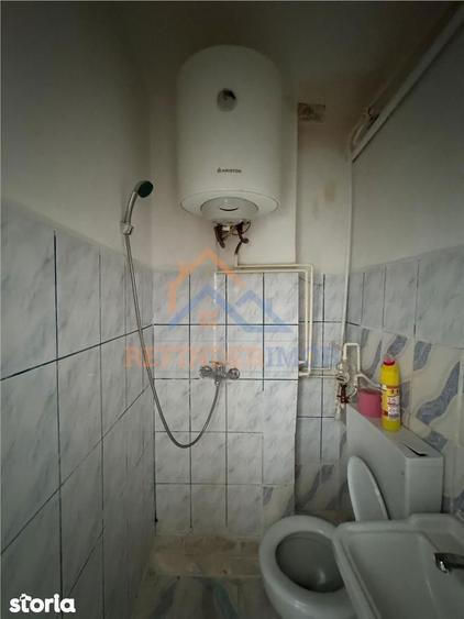 Garsonieră decomandată în Colentina