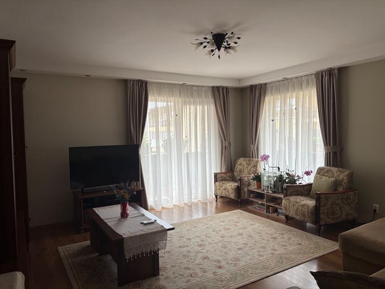 Apartament cu 2 camere decomandat în Florești
