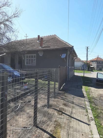 Casă cu 4 camere în Baia de Criș
