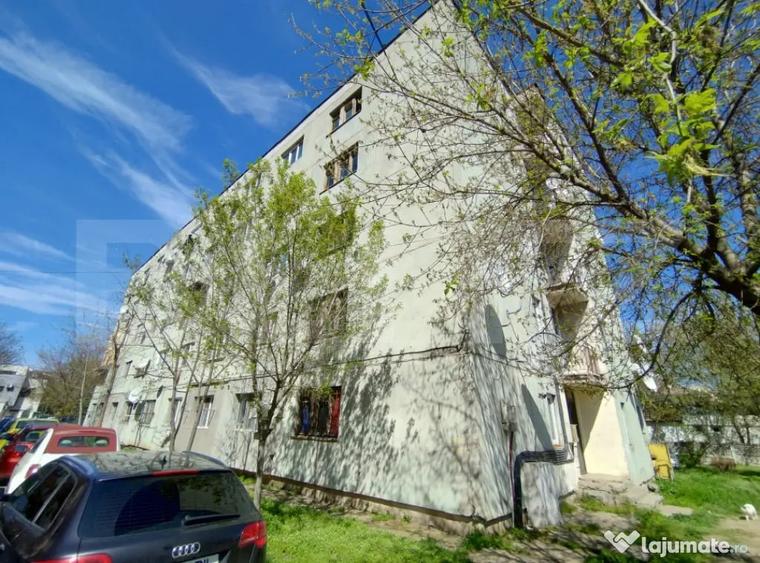 Garsonieră semidecomandată în 1 Mai