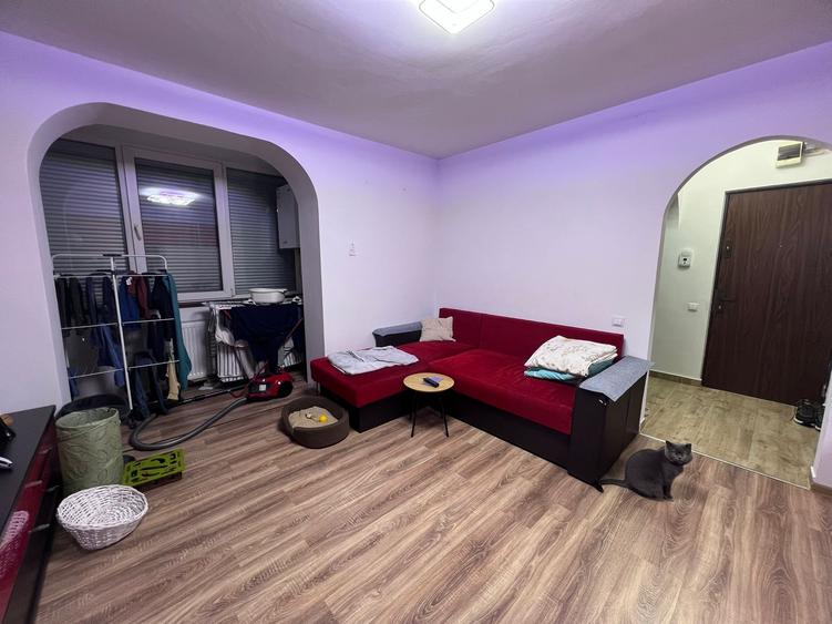 Apartament cu 2 camere semidecomandat în Ultracentral