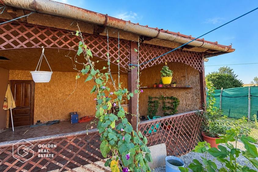 Casă individuală cu 5 camere cu Canalizare în Fiscut