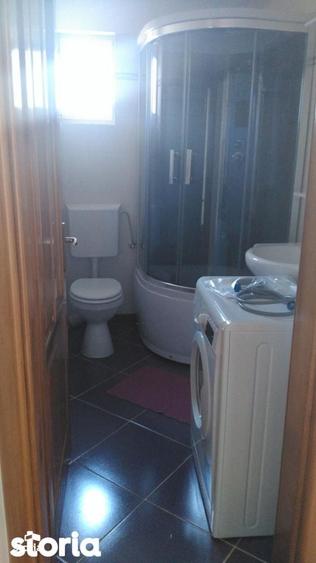 Apartament cu 2 camere decomandat în Intim