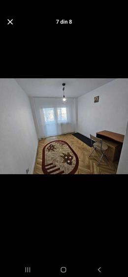 Apartament cu 4 camere decomandat în Eremia