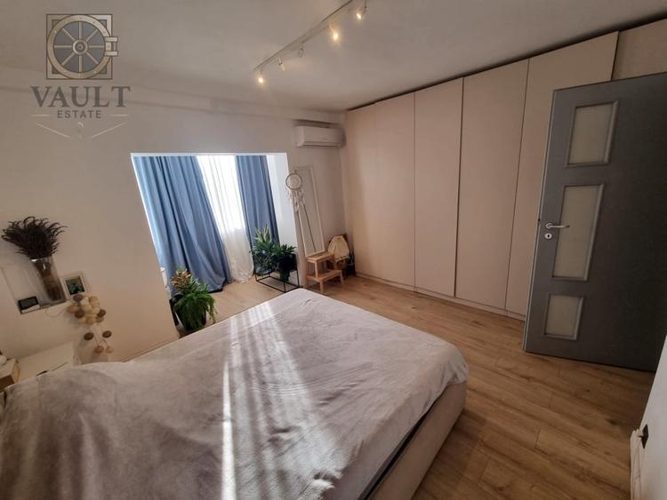 Apartament cu 3 camere decomandat, mobilat în Decebal