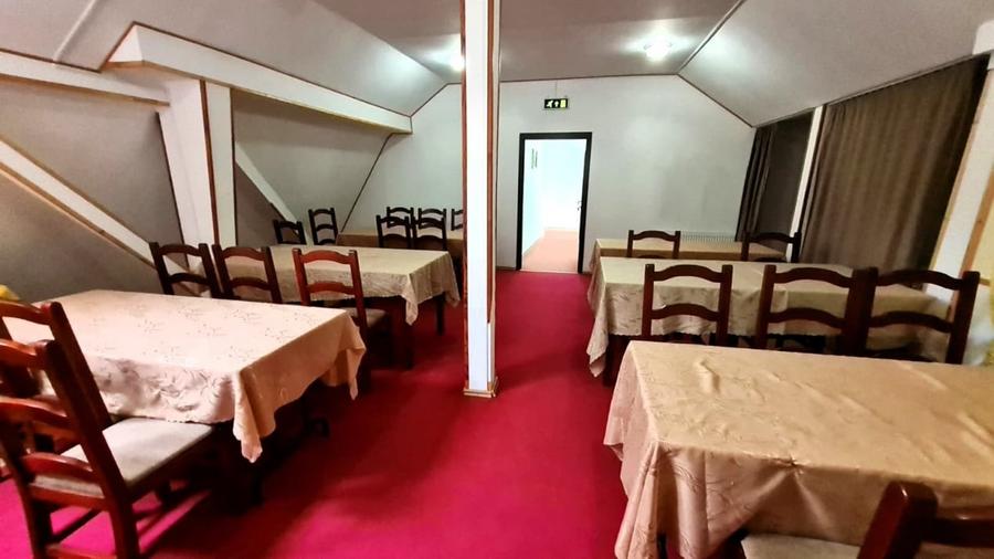 Hotel/Pensiune, de 2,261 mp, în Rășinari
