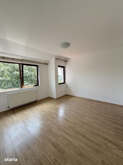 Apartament cu 4 camere în Giulești