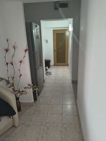 Apartament cu 4 camere decomandat în Ghencea