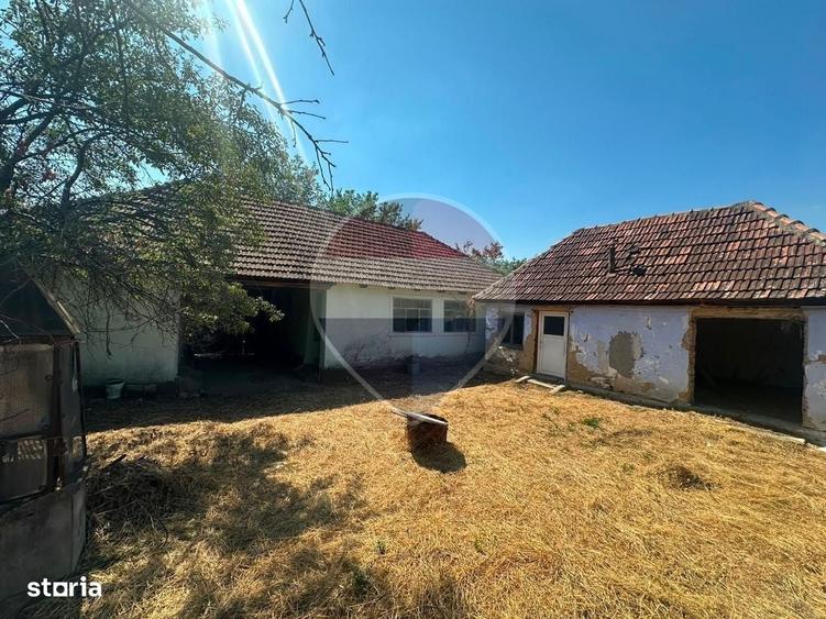 Casă cu 3 camere în Săldăbagiu Mic