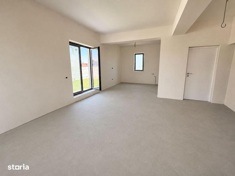 Casă cu 4 camere în Dumbrăveni