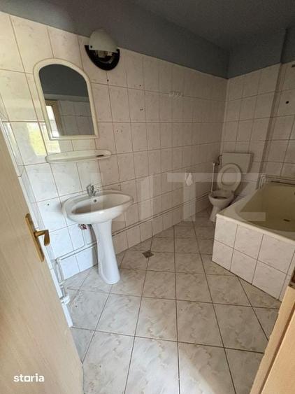 Apartament cu 2 camere semidecomandat în Calea București