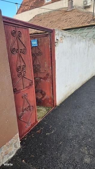 Casă cu 2 camere în Iosia