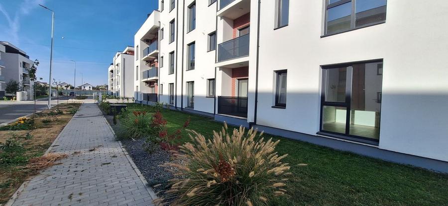 Apartament cu 2 camere decomandat în Torontalului