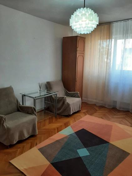 Apartament cu 2 camere semidecomandat în Șagului