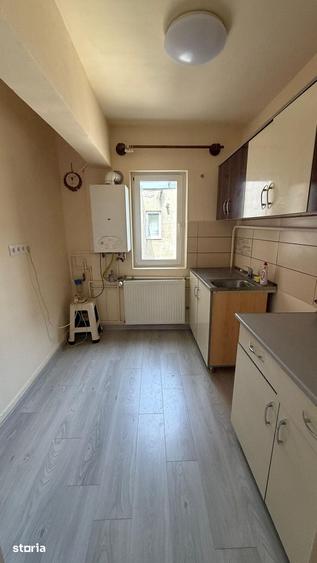 Apartament cu 3 camere decomandat în Ultracentral