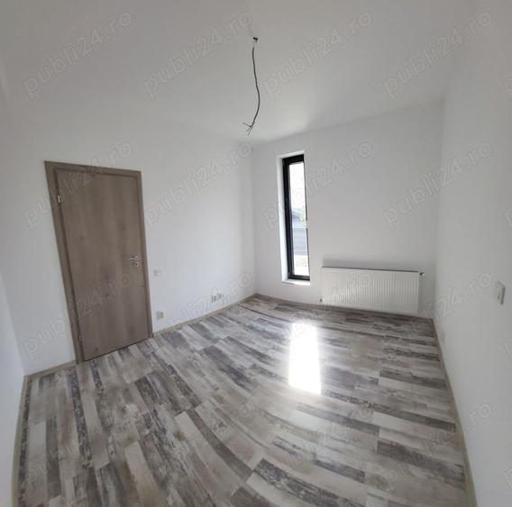 Casă cu 3 camere cu Teren 400 Mp în Vlădești