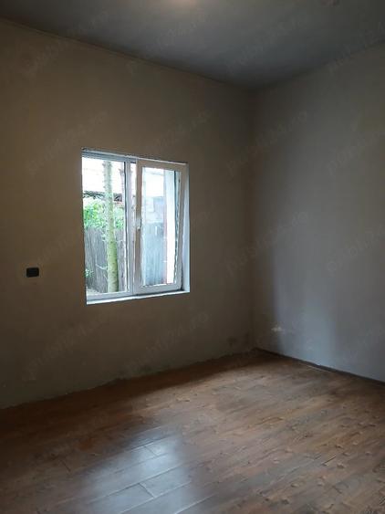 Casă cu 3 camere cu Teren 400 Mp în Central