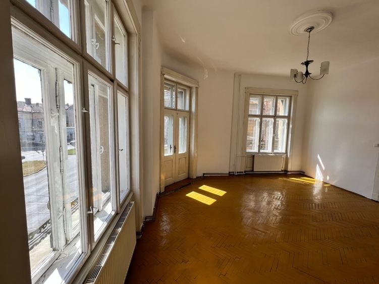 Apartament cu 2 camere decomandat în Iosefin