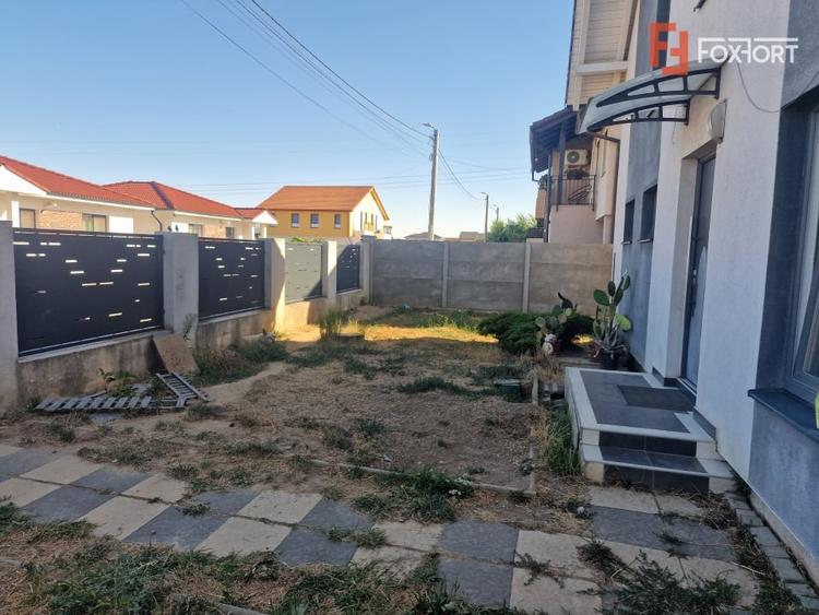 Casă individuală cu 4 camere cu Canalizare în Moșnița Veche